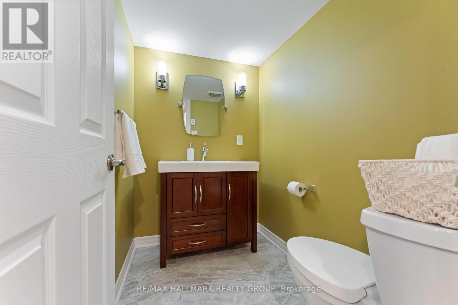 91 Borealis Crescent, Ottawa, Ontario  K1K 4T6 - Photo 28 - X12450109