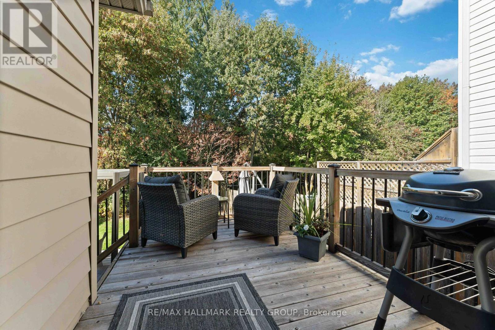 91 Borealis Crescent, Ottawa, Ontario  K1K 4T6 - Photo 30 - X12450109