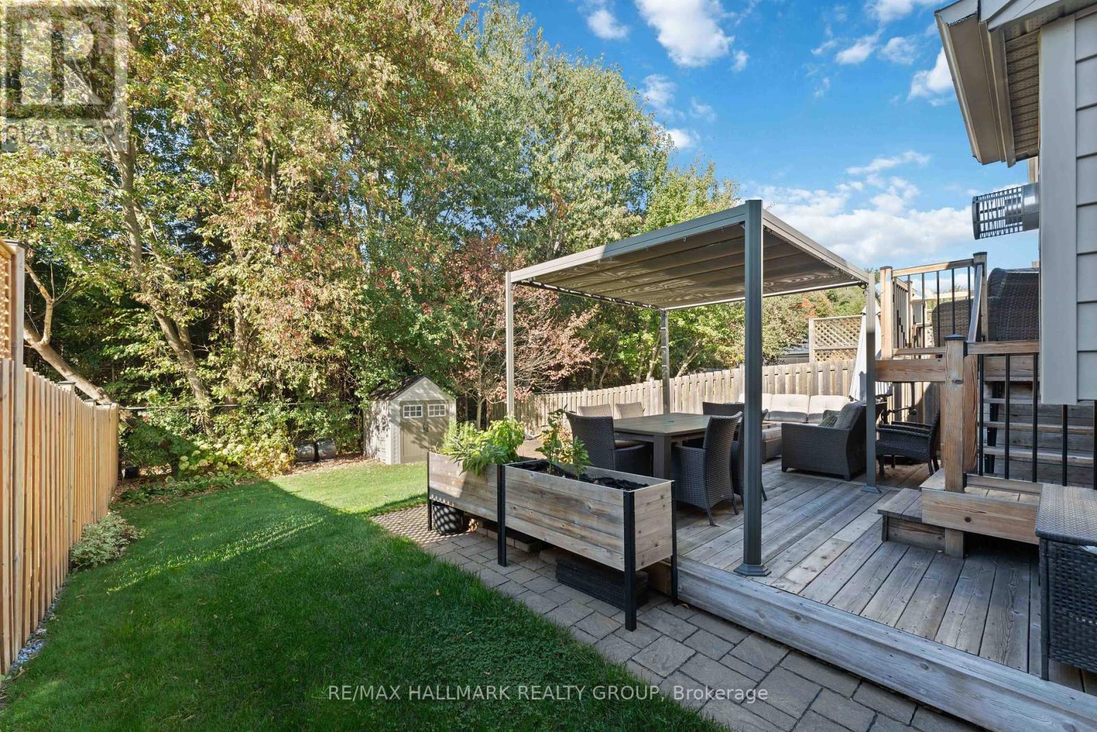 91 Borealis Crescent, Ottawa, Ontario  K1K 4T6 - Photo 31 - X12450109