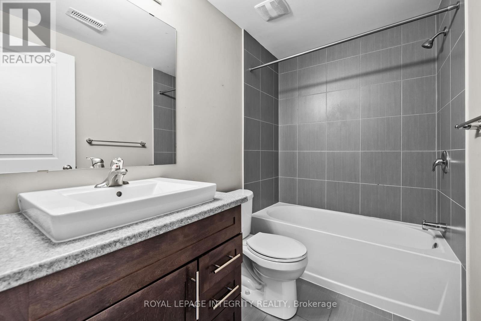 14 Hackney Private, Ottawa, Ontario  K2V 0K8 - Photo 22 - X12450135