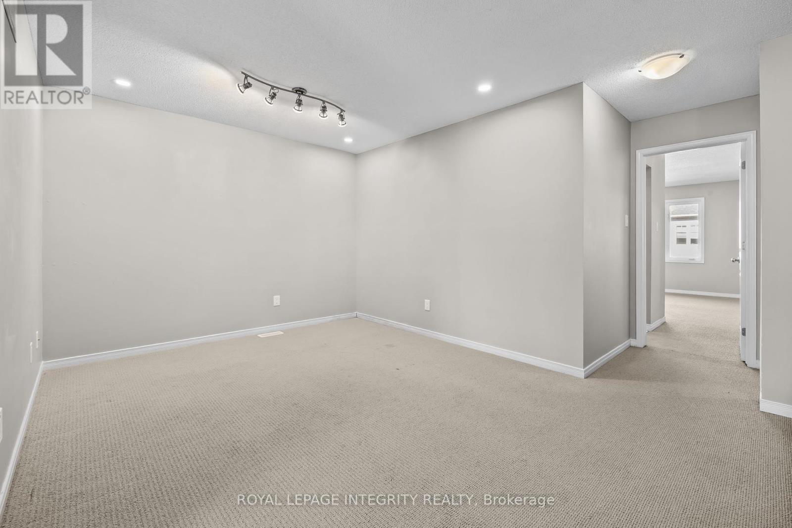 14 Hackney Private, Ottawa, Ontario  K2V 0K8 - Photo 9 - X12450135