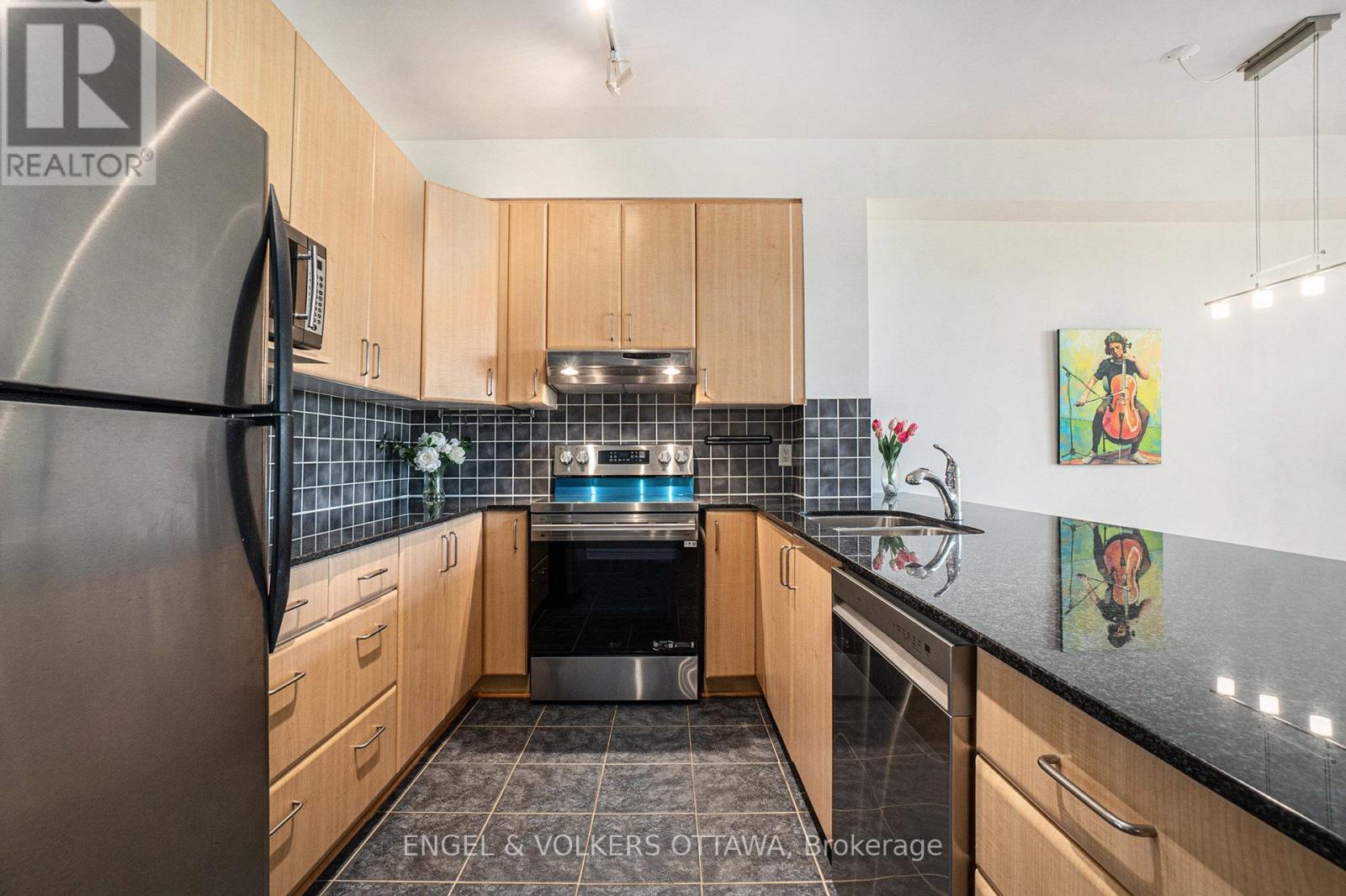 313 - 205 Bolton Street, Ottawa, Ontario  K1N 1K7 - Photo 12 - X12450147