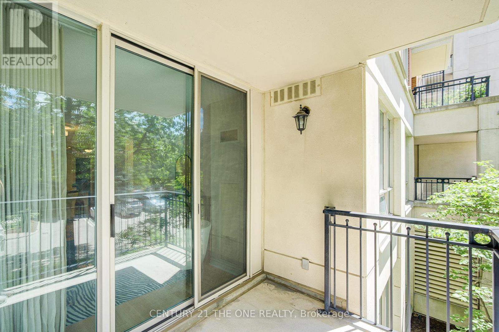 202 - 38 William Carson Crescent, Toronto, Ontario  M2P 2H2 - Photo 18 - C12422080