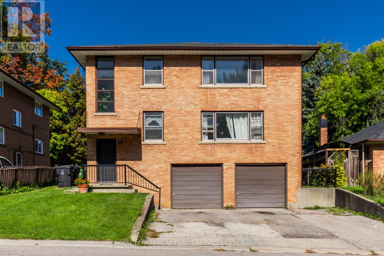 20 Park Boulevard, Toronto, Ontario  M8W 1G7 - Photo 1 - W12448691