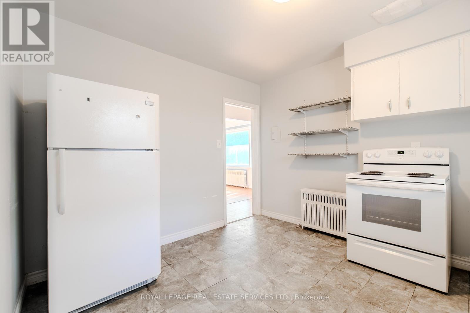 20 Park Boulevard, Toronto, Ontario  M8W 1G7 - Photo 17 - W12448691