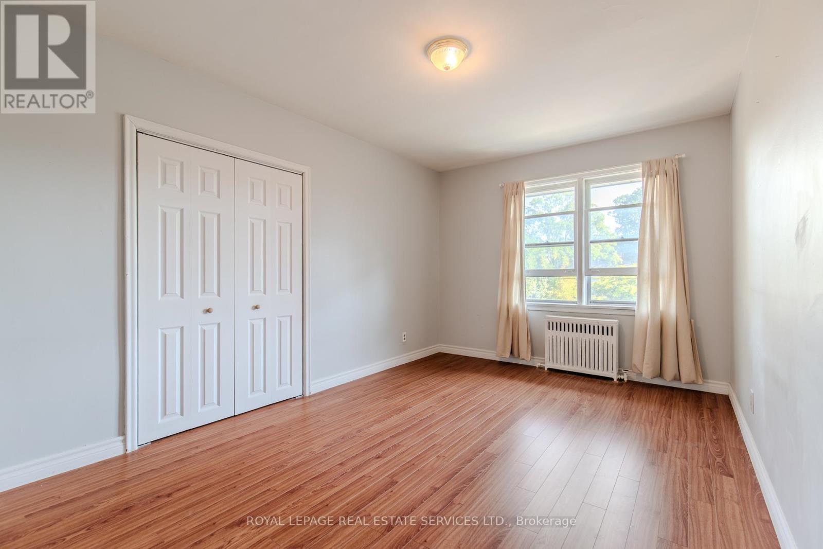 20 Park Boulevard, Toronto, Ontario  M8W 1G7 - Photo 19 - W12448691