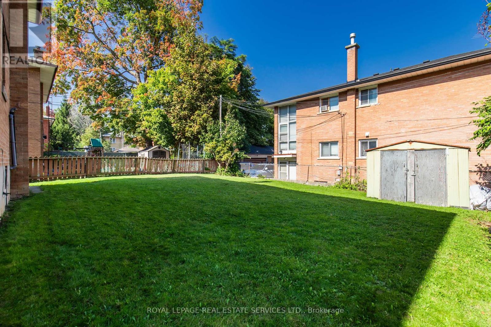 20 Park Boulevard, Toronto, Ontario  M8W 1G7 - Photo 31 - W12448691