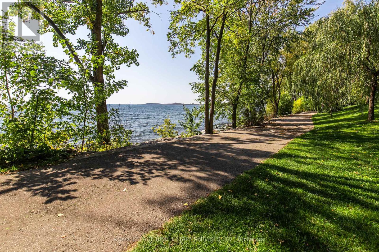 20 Park Boulevard, Toronto, Ontario  M8W 1G7 - Photo 36 - W12448691