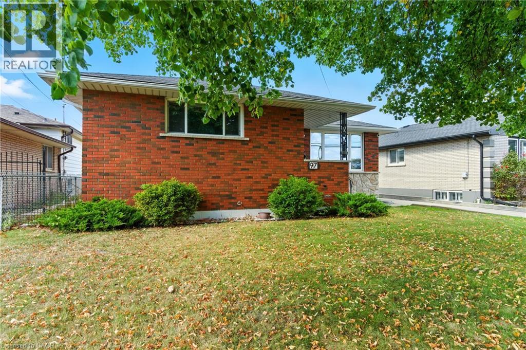 97 Kenora Avenue, Hamilton, Ontario  L8E 1C3 - Photo 3 - 40776456