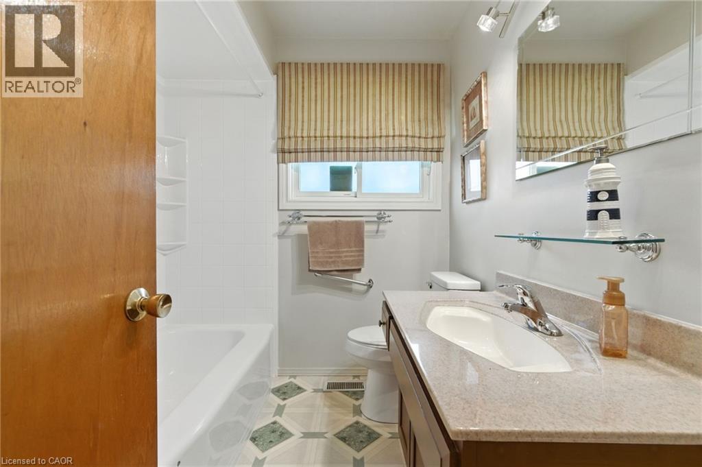 97 Kenora Avenue, Hamilton, Ontario  L8E 1C3 - Photo 31 - 40776456