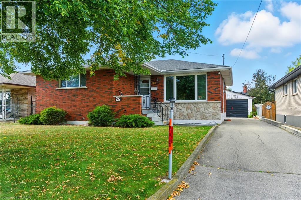 97 Kenora Avenue, Hamilton, Ontario  L8E 1C3 - Photo 4 - 40776456