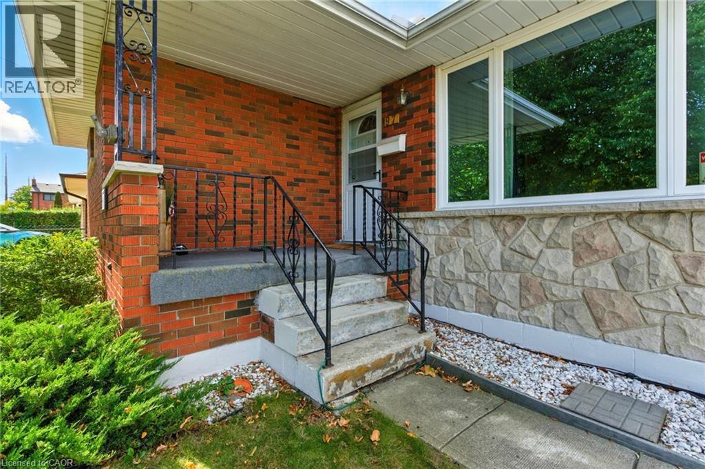 97 Kenora Avenue, Hamilton, Ontario  L8E 1C3 - Photo 6 - 40776456