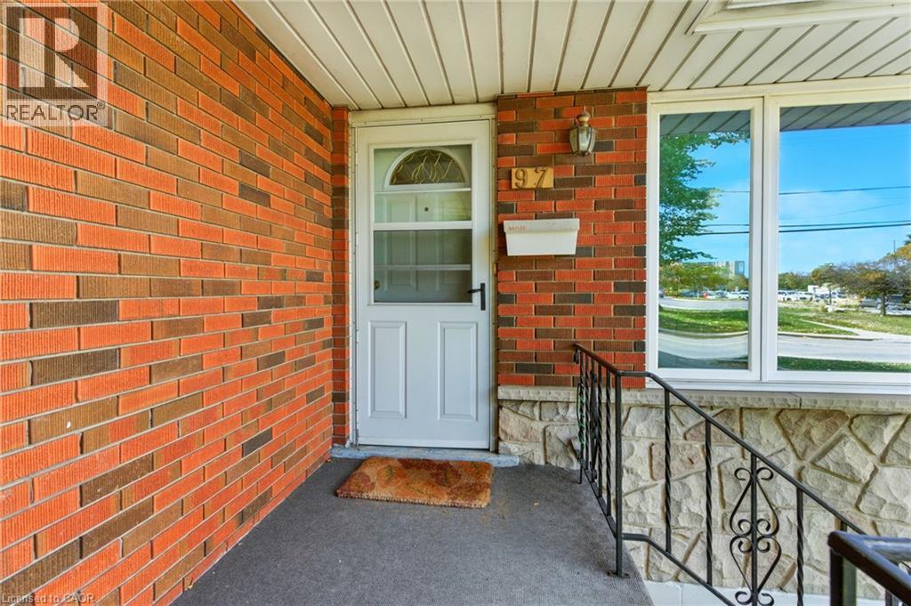 97 Kenora Avenue, Hamilton, Ontario  L8E 1C3 - Photo 7 - 40776456