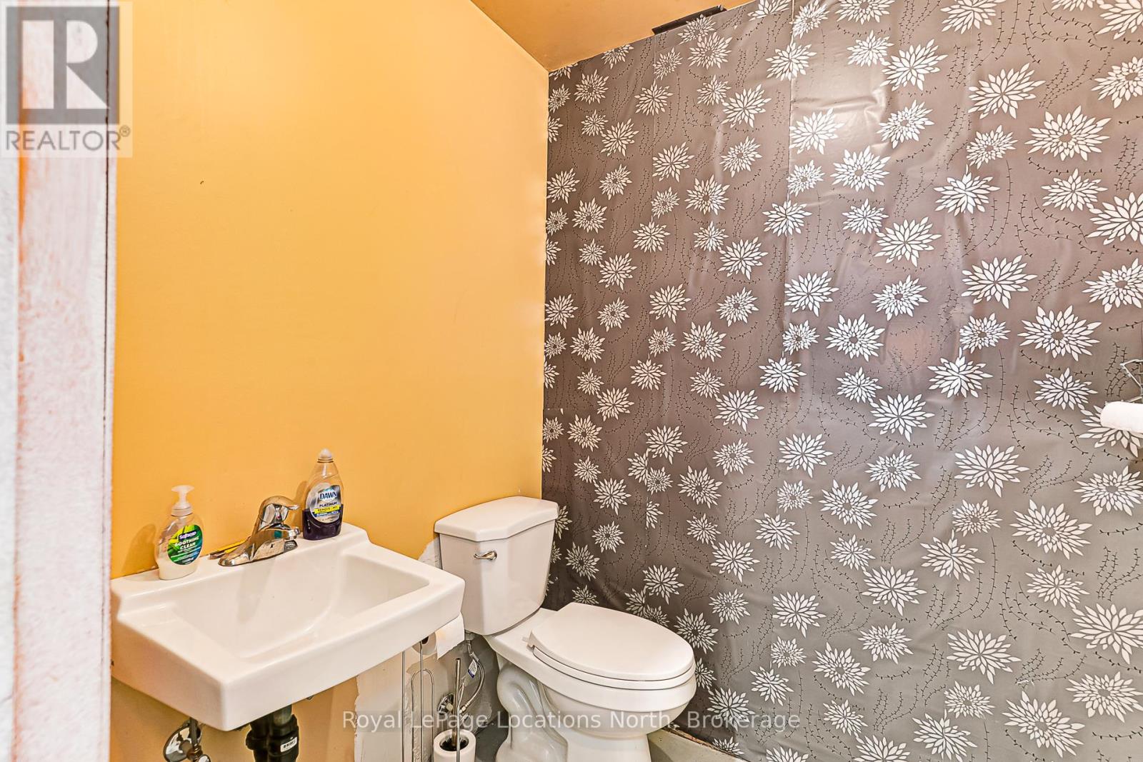 5206 County Rd 9 Road, Clearview, Ontario  L0M 1N0 - Photo 13 - S12450212