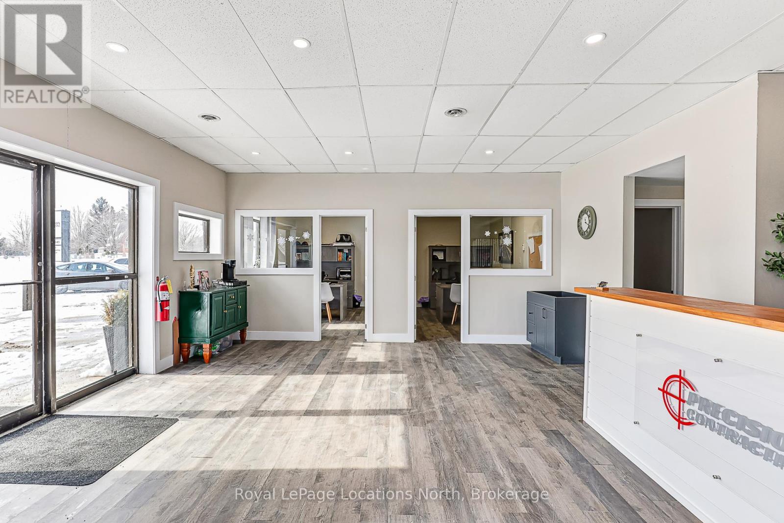 5206 County Rd 9 Road, Clearview, Ontario  L0M 1N0 - Photo 8 - S12450212