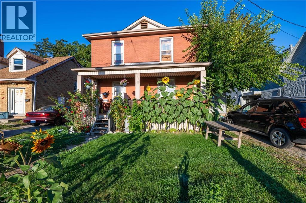 229 Water Street N, Cambridge, Ontario  N1R 3B9 - Photo 1 - 40765383