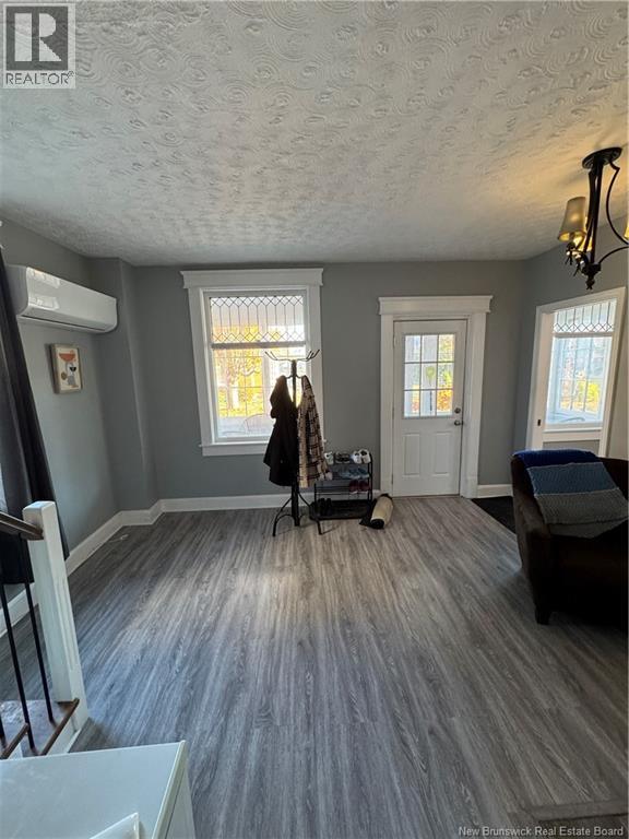 111 Victoria Street, Woodstock, New Brunswick  E7M 3A4 - Photo 5 - NB128059