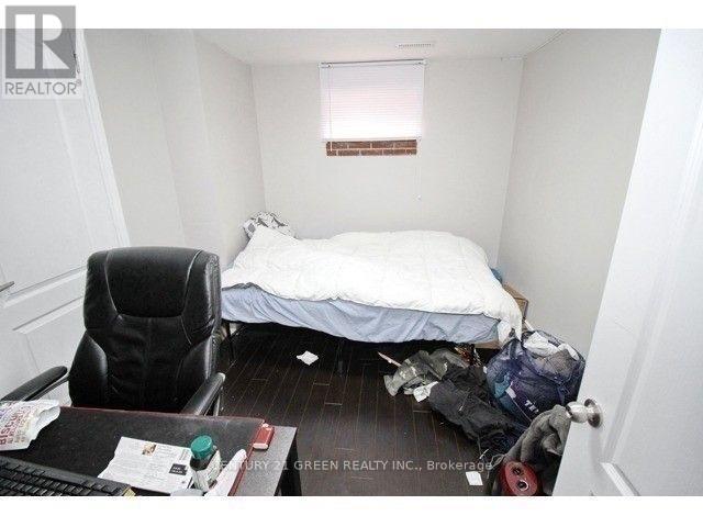 (Main) - 92 Kingsmere Crescent, Brampton, Ontario  L6X 1Z4 - Photo 18 - W12450055