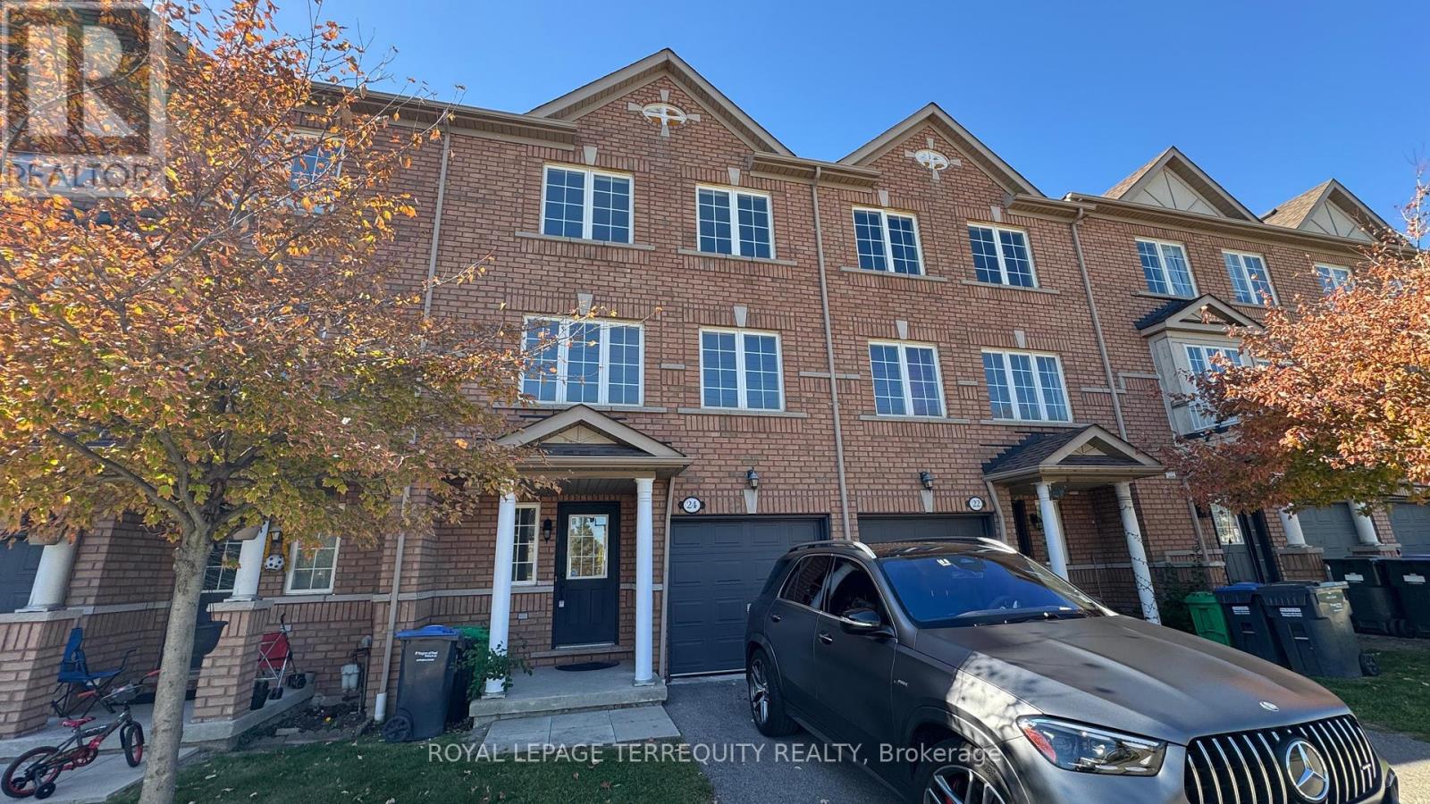 24 - 520 Novo Star Drive, Mississauga, Ontario  L5W 1X7 - Photo 1 - W12450057