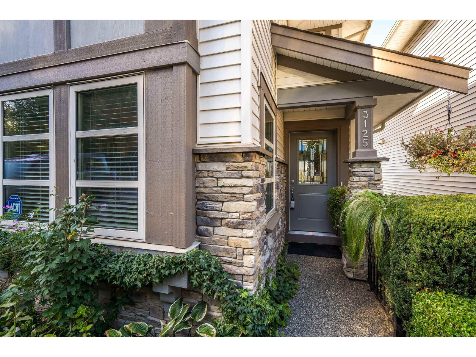 3125 Lukiv Terrace, Abbotsford, British Columbia  V2S 0E5 - Photo 3 - R3055541
