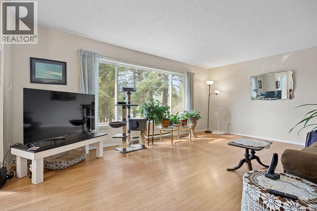 2429 Salmon River Road, Salmon Arm, British Columbia  V1E 4M1 - Photo 11 - 10364740