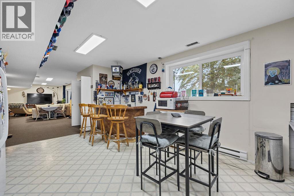 2429 Salmon River Road, Salmon Arm, British Columbia  V1E 4M1 - Photo 32 - 10364740