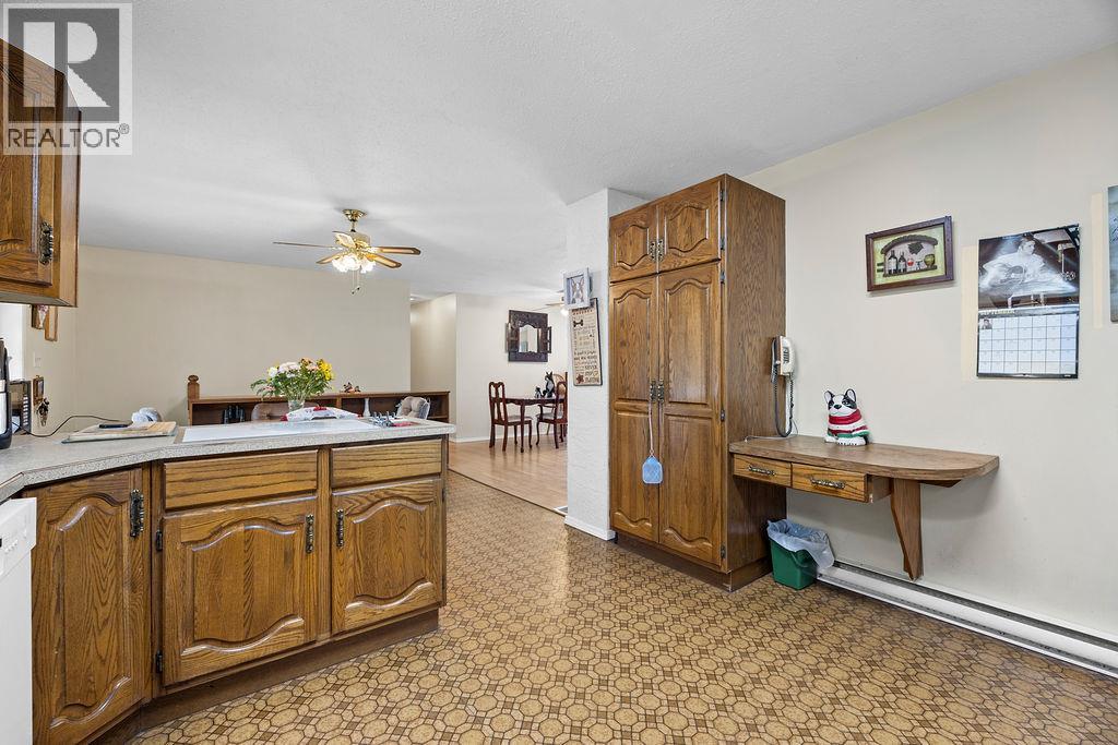 2429 Salmon River Road, Salmon Arm, British Columbia  V1E 4M1 - Photo 7 - 10364740