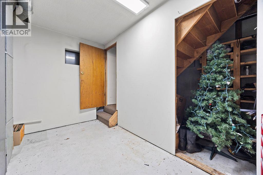2429 Salmon River Road, Salmon Arm, British Columbia  V1E 4M1 - Photo 26 - 10364740