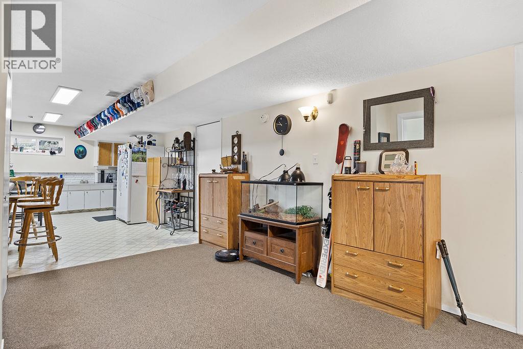 2429 Salmon River Road, Salmon Arm, British Columbia  V1E 4M1 - Photo 29 - 10364740