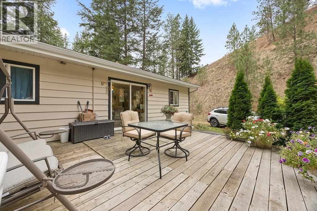 2429 Salmon River Road, Salmon Arm, British Columbia  V1E 4M1 - Photo 49 - 10364740