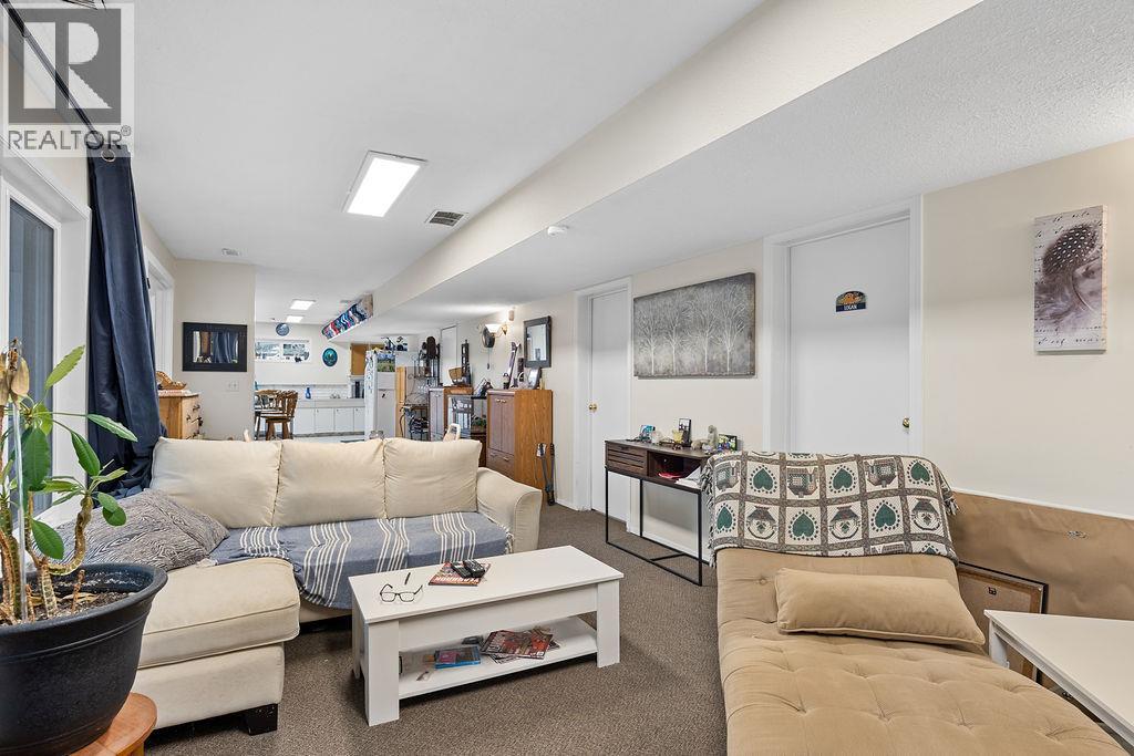 2429 Salmon River Road, Salmon Arm, British Columbia  V1E 4M1 - Photo 40 - 10364740