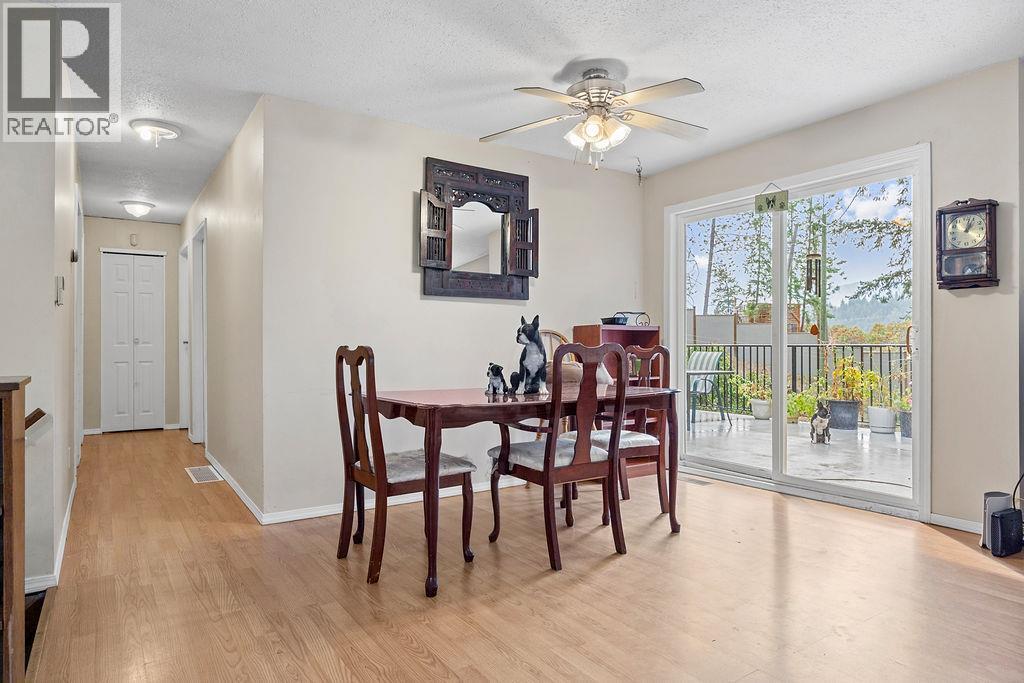 2429 Salmon River Road, Salmon Arm, British Columbia  V1E 4M1 - Photo 14 - 10364740