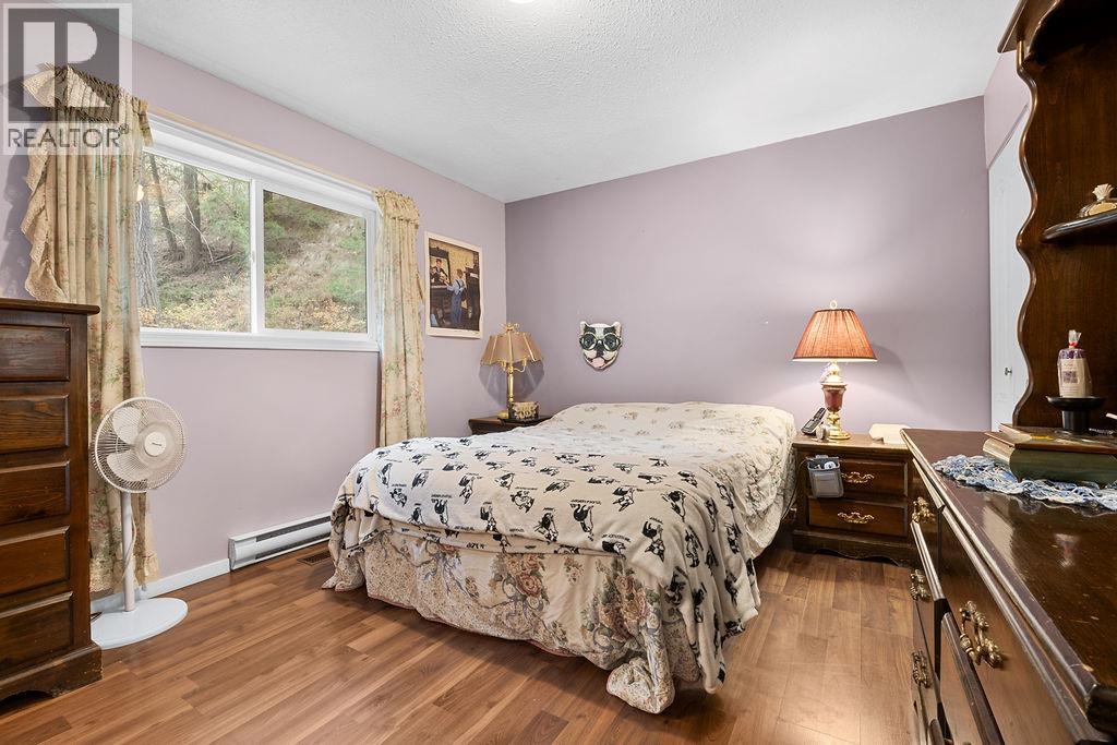 2429 Salmon River Road, Salmon Arm, British Columbia  V1E 4M1 - Photo 15 - 10364740