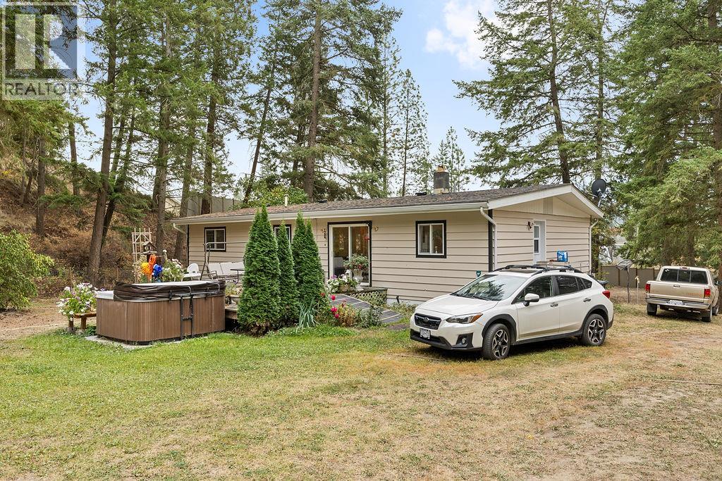 2429 Salmon River Road, Salmon Arm, British Columbia  V1E 4M1 - Photo 47 - 10364740