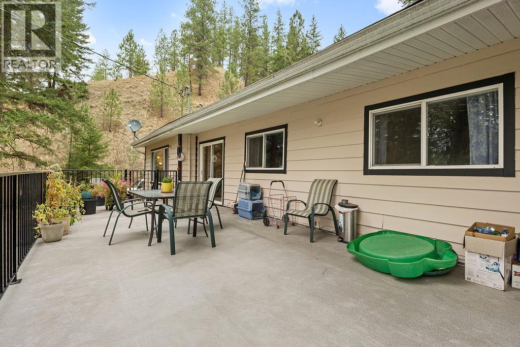 2429 Salmon River Road, Salmon Arm, British Columbia  V1E 4M1 - Photo 53 - 10364740