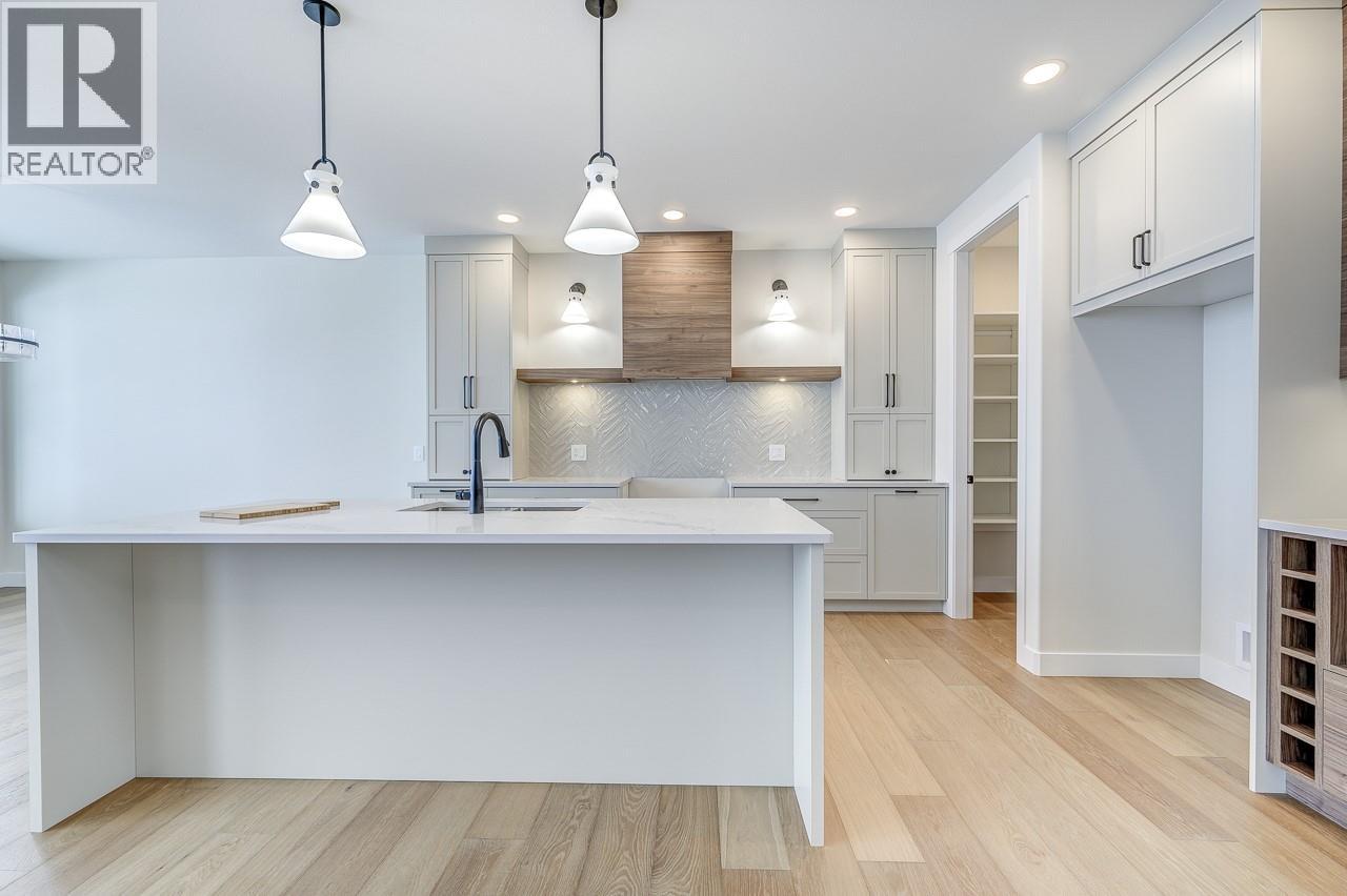 2140 Linfield Drive, Kamloops, British Columbia  V1S 0G3 - Photo 6 - 10365289