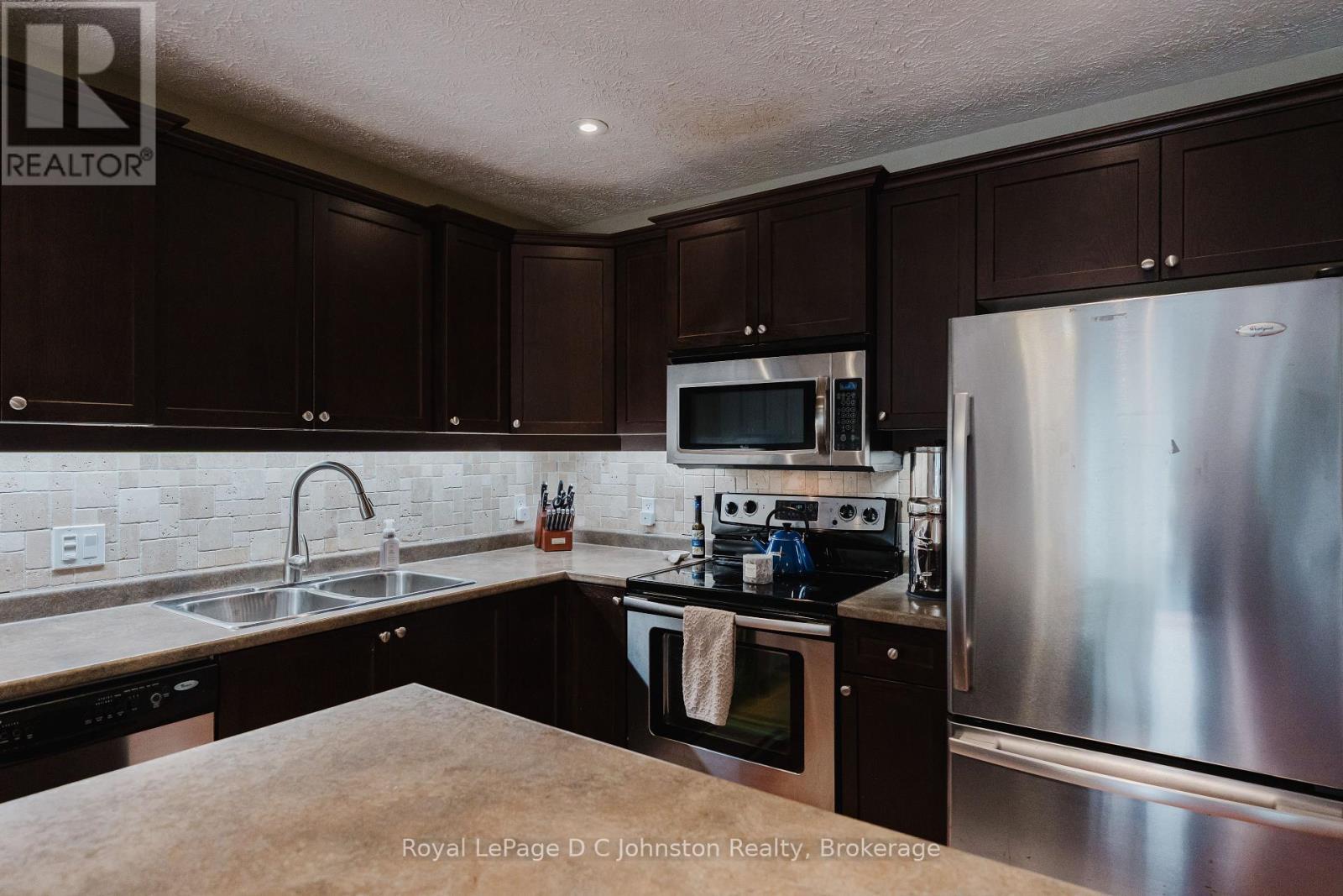219 Stickel Street, Saugeen Shores, Ontario  N0H 2C1 - Photo 15 - X12450113