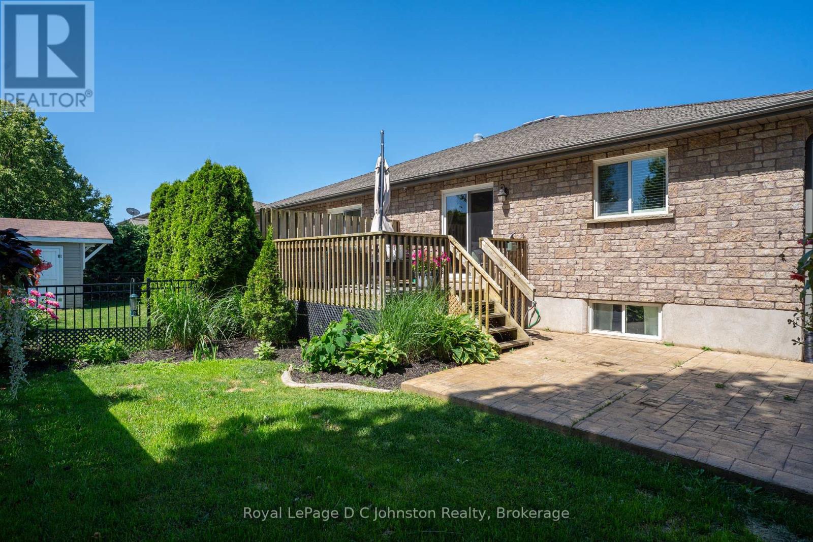 219 Stickel Street, Saugeen Shores, Ontario  N0H 2C1 - Photo 38 - X12450113