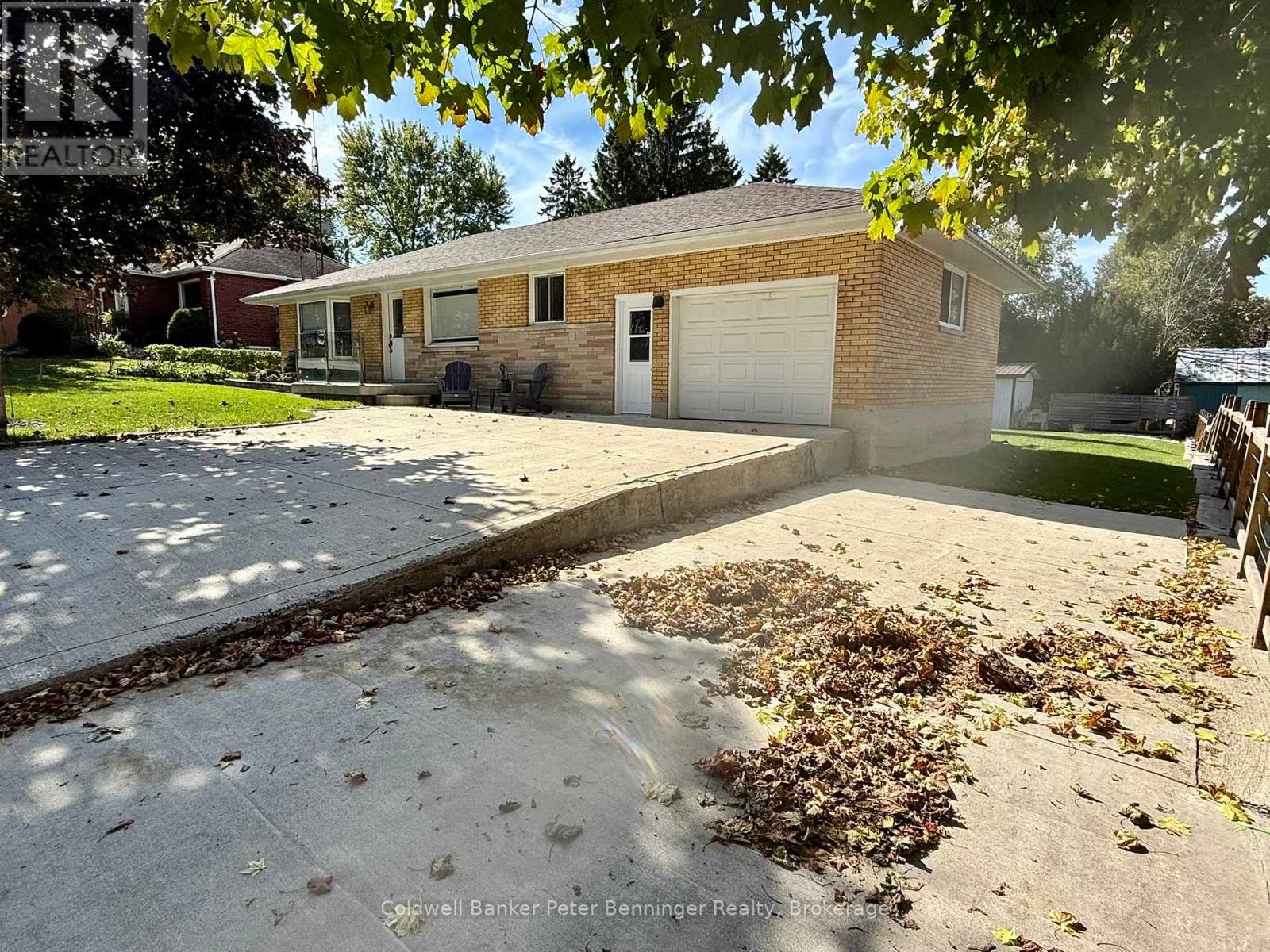 10 Brownlee Street S, South Bruce, Ontario  N0G 2S0 - Photo 3 - X12450122