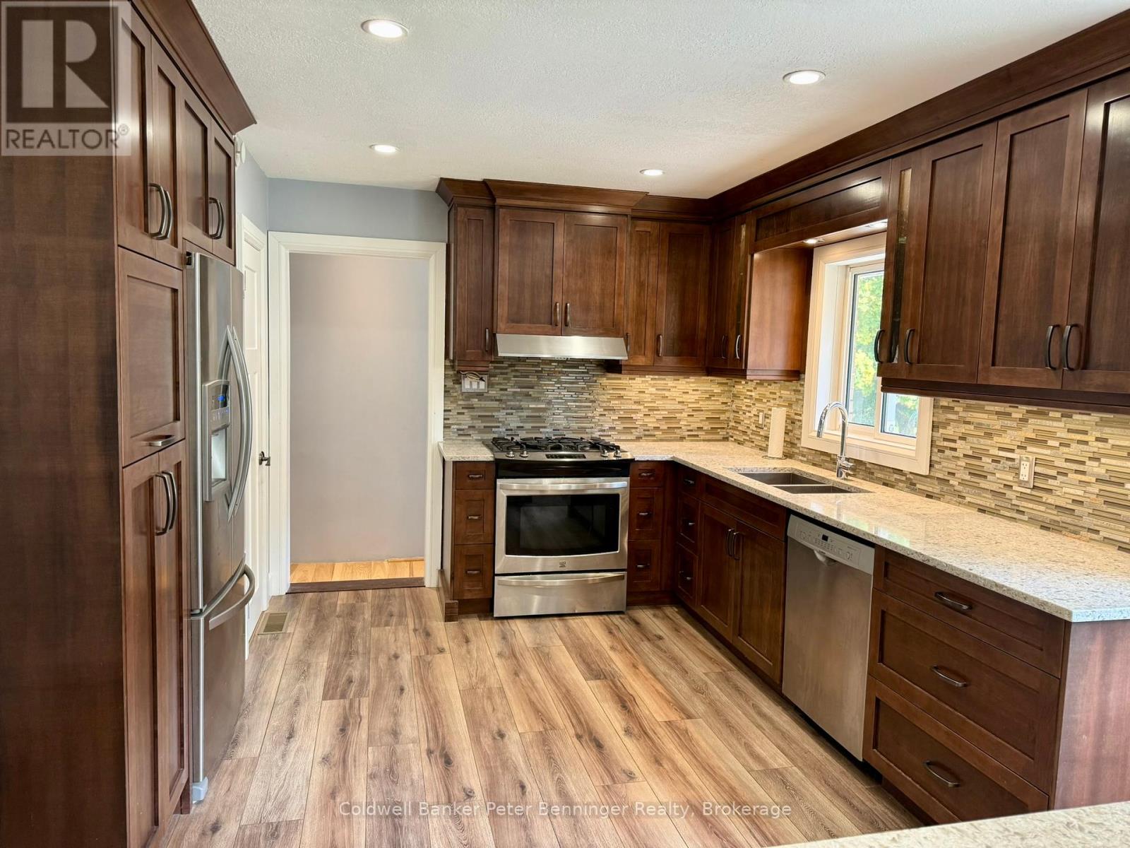 10 Brownlee Street S, South Bruce, Ontario  N0G 2S0 - Photo 4 - X12450122