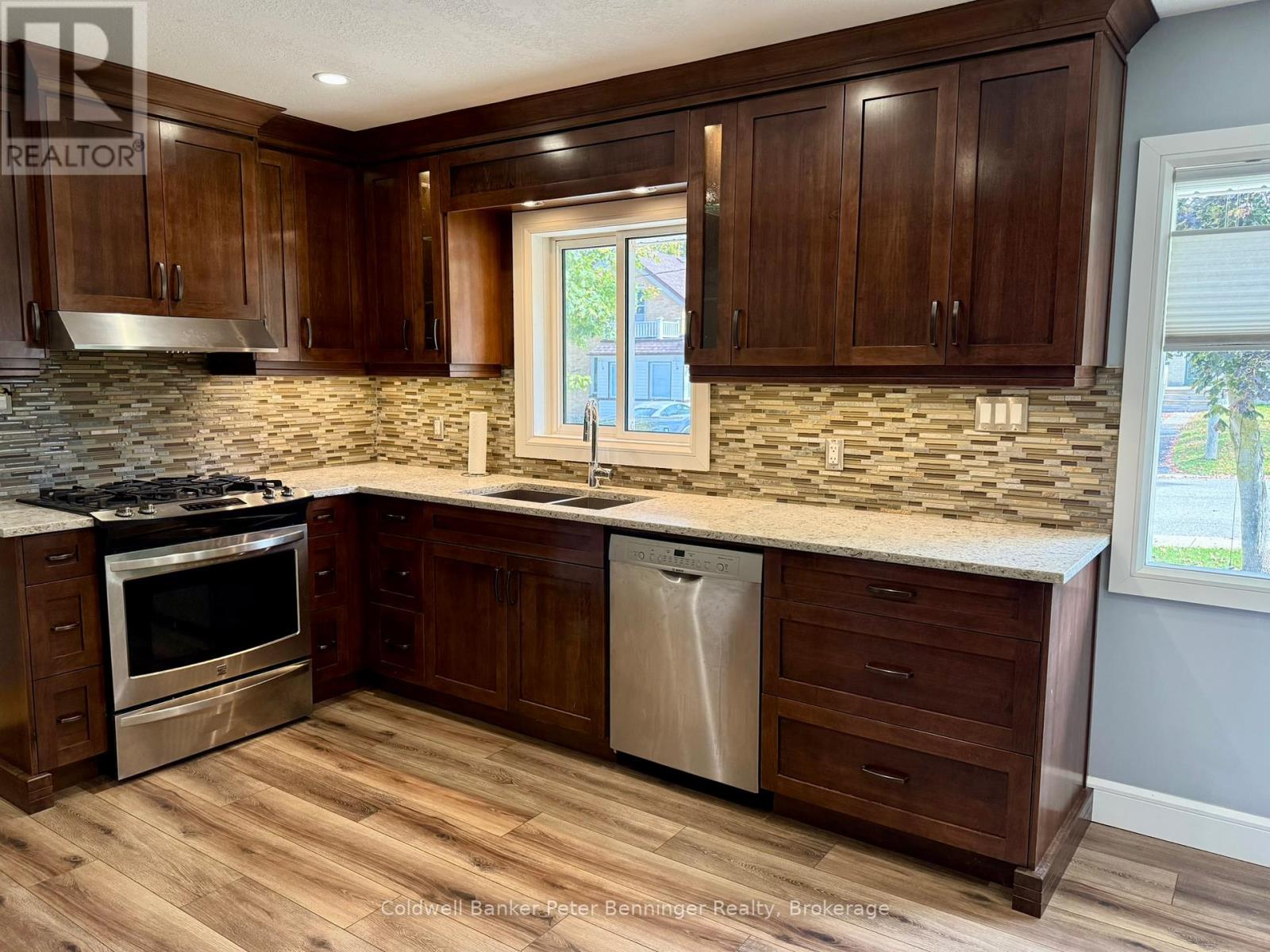 10 Brownlee Street S, South Bruce, Ontario  N0G 2S0 - Photo 5 - X12450122