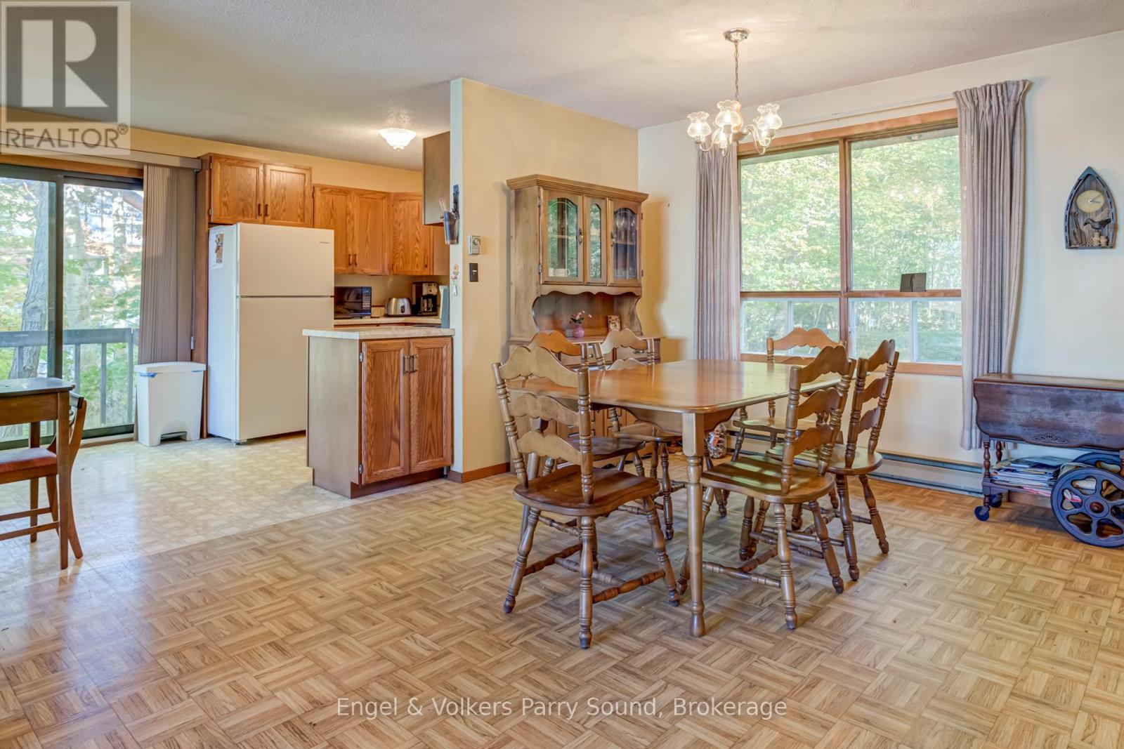 5 Beech Avenue, Carling, Ontario  P0G 1G0 - Photo 11 - X12450202