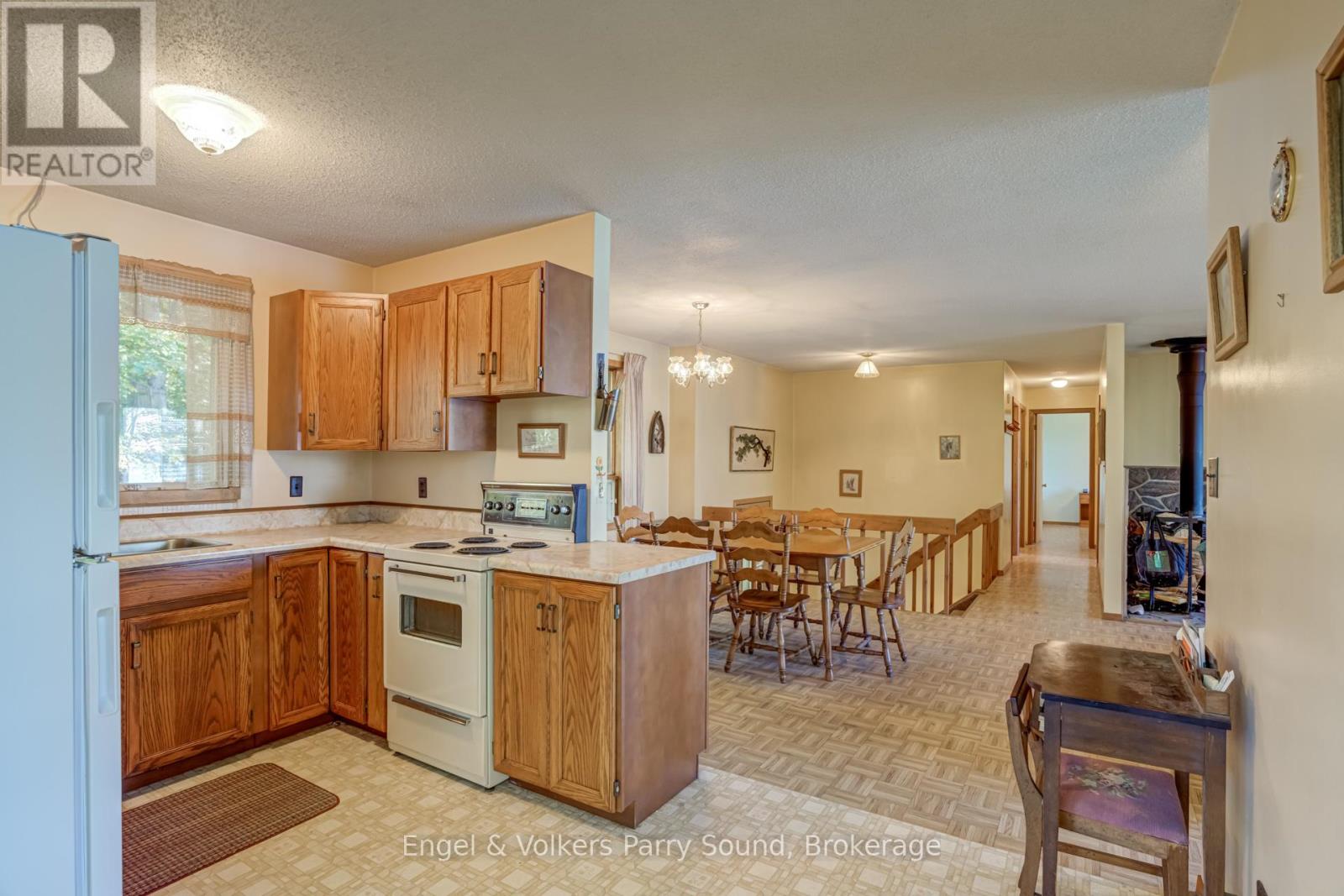 5 Beech Avenue, Carling, Ontario  P0G 1G0 - Photo 14 - X12450202