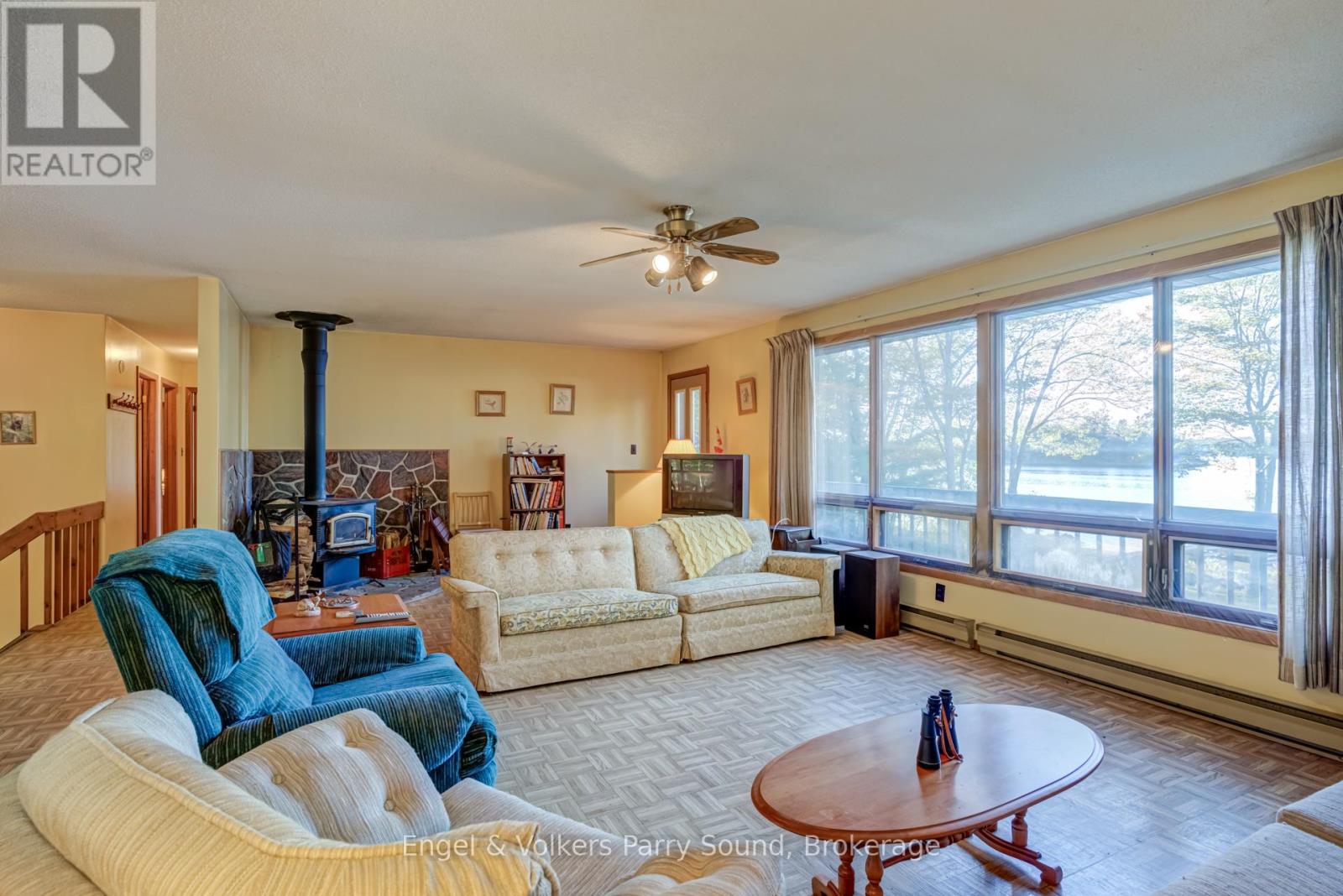 5 Beech Avenue, Carling, Ontario  P0G 1G0 - Photo 5 - X12450202