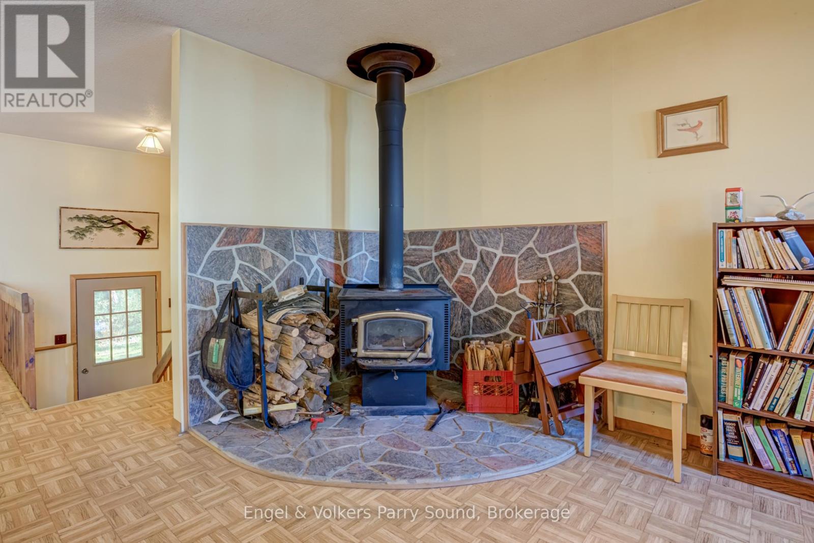 5 Beech Avenue, Carling, Ontario  P0G 1G0 - Photo 9 - X12450202