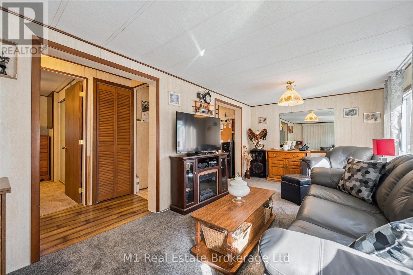 1 Grand Vista Drive, Wellington North, Ontario  N0G 2L0 - Photo 17 - X12450223