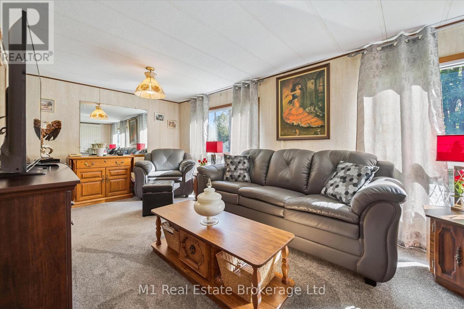 1 Grand Vista Drive, Wellington North, Ontario  N0G 2L0 - Photo 18 - X12450223
