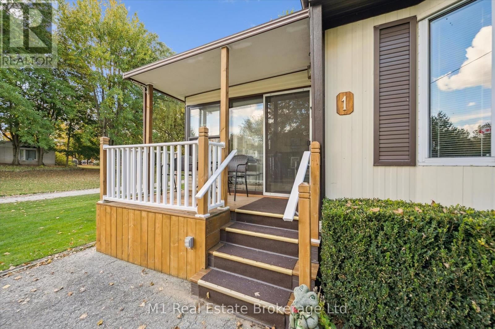 1 Grand Vista Drive, Wellington North, Ontario  N0G 2L0 - Photo 2 - X12450223