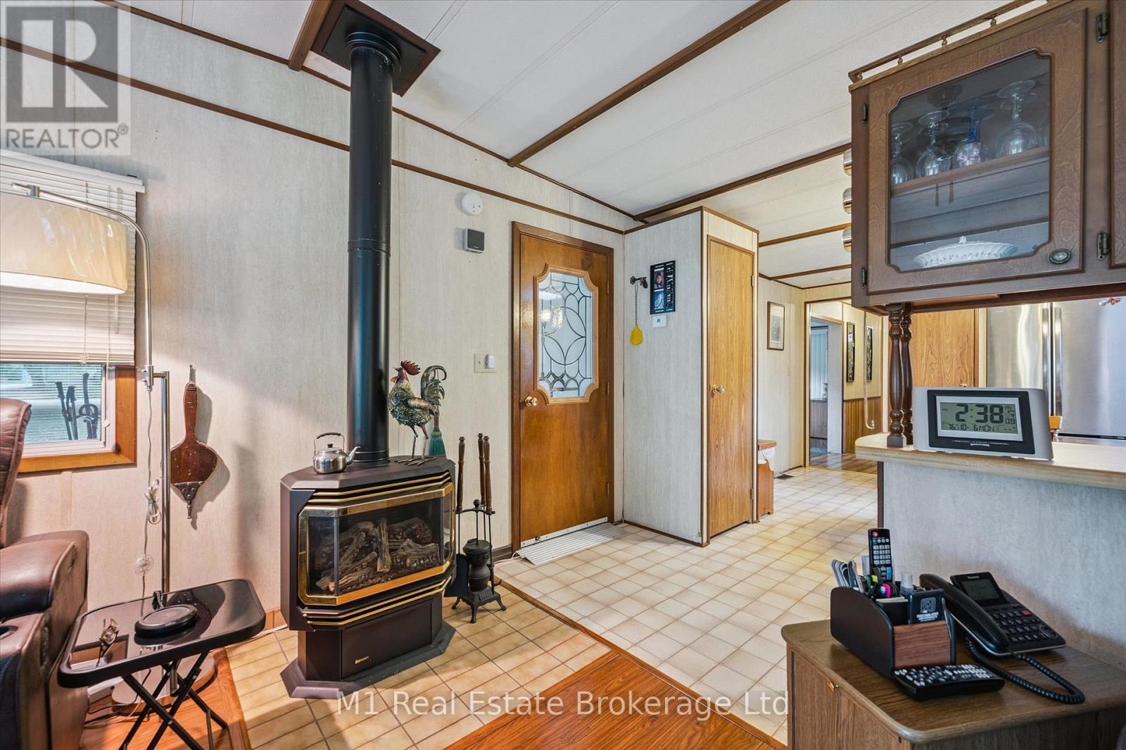 1 Grand Vista Drive, Wellington North, Ontario  N0G 2L0 - Photo 6 - X12450223