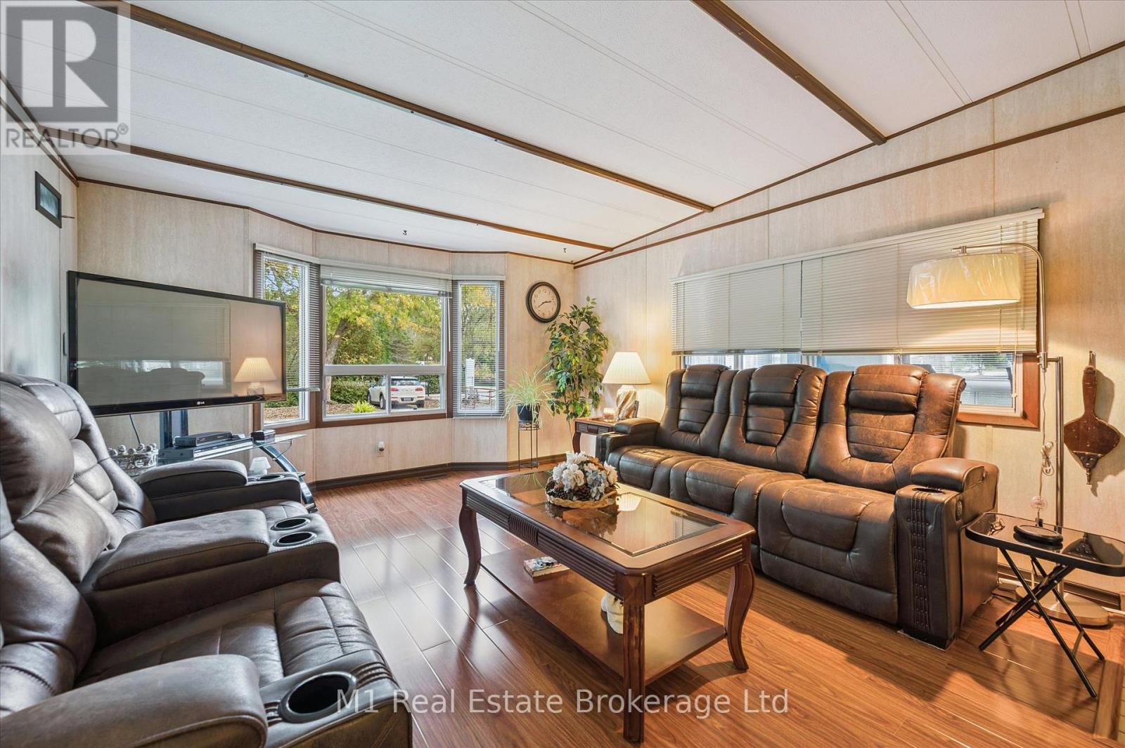 1 Grand Vista Drive, Wellington North, Ontario  N0G 2L0 - Photo 8 - X12450223